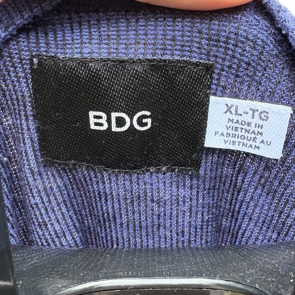 BDG Mens Long Sleeve TwoToned Henley Shirt With Buttons Size XL - Picture 5 of 5